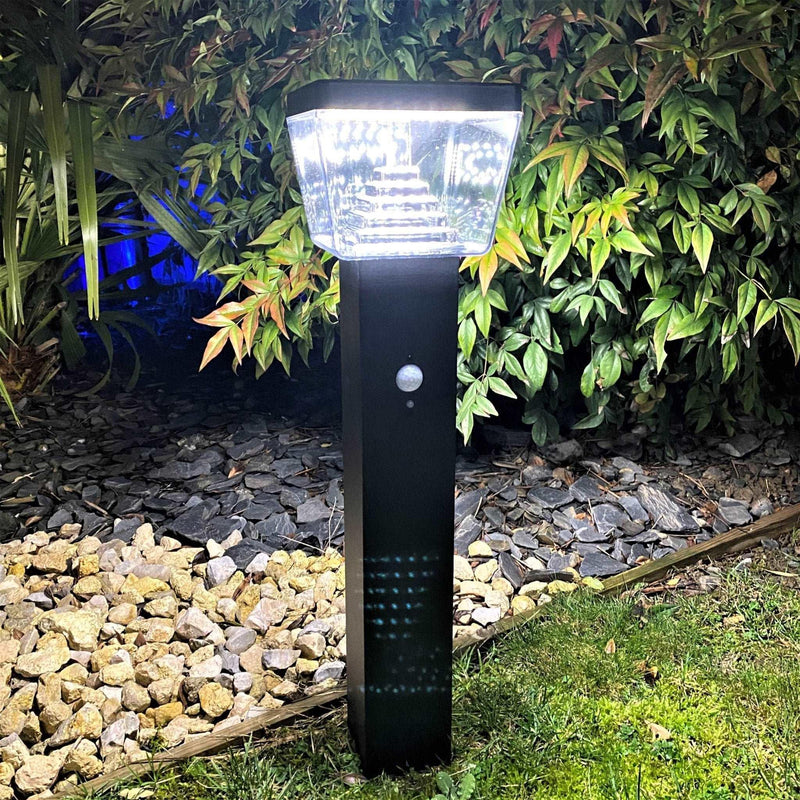 Borne Led solaire LIBERTY - Détecteur de mouvements - 3 modes d'éclairages - 75 à 600 lumens - Lumihome-France.com